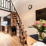 Lubomirskiego 23 Residence - Great Location, 10 Min To Main Square By Foot, Right Next To Main Rail And Bus Station