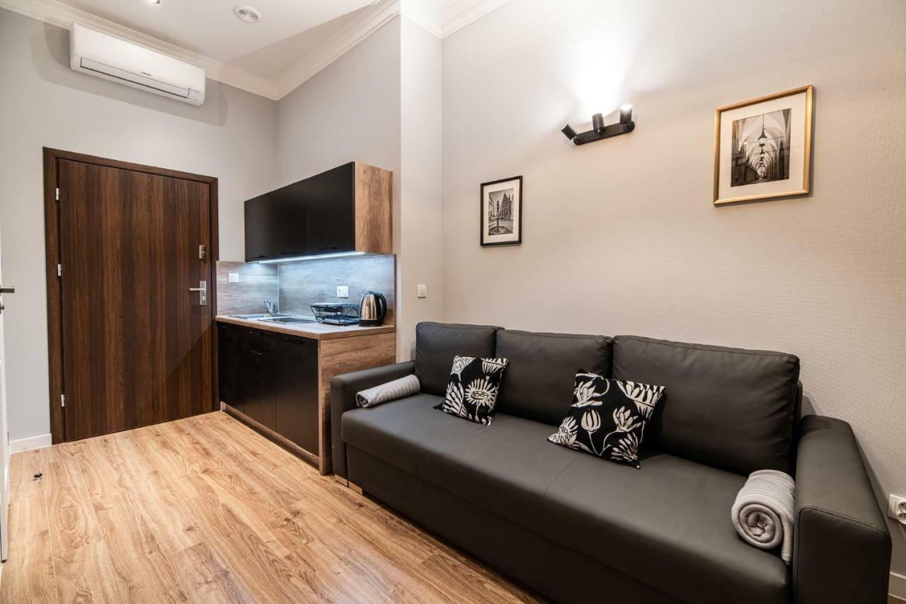 Aparthotel Lubomirskiego 23 - Great Location, 10 Min To Main Square By Foot, Right Next To Main Rail And Bus Station Krakau