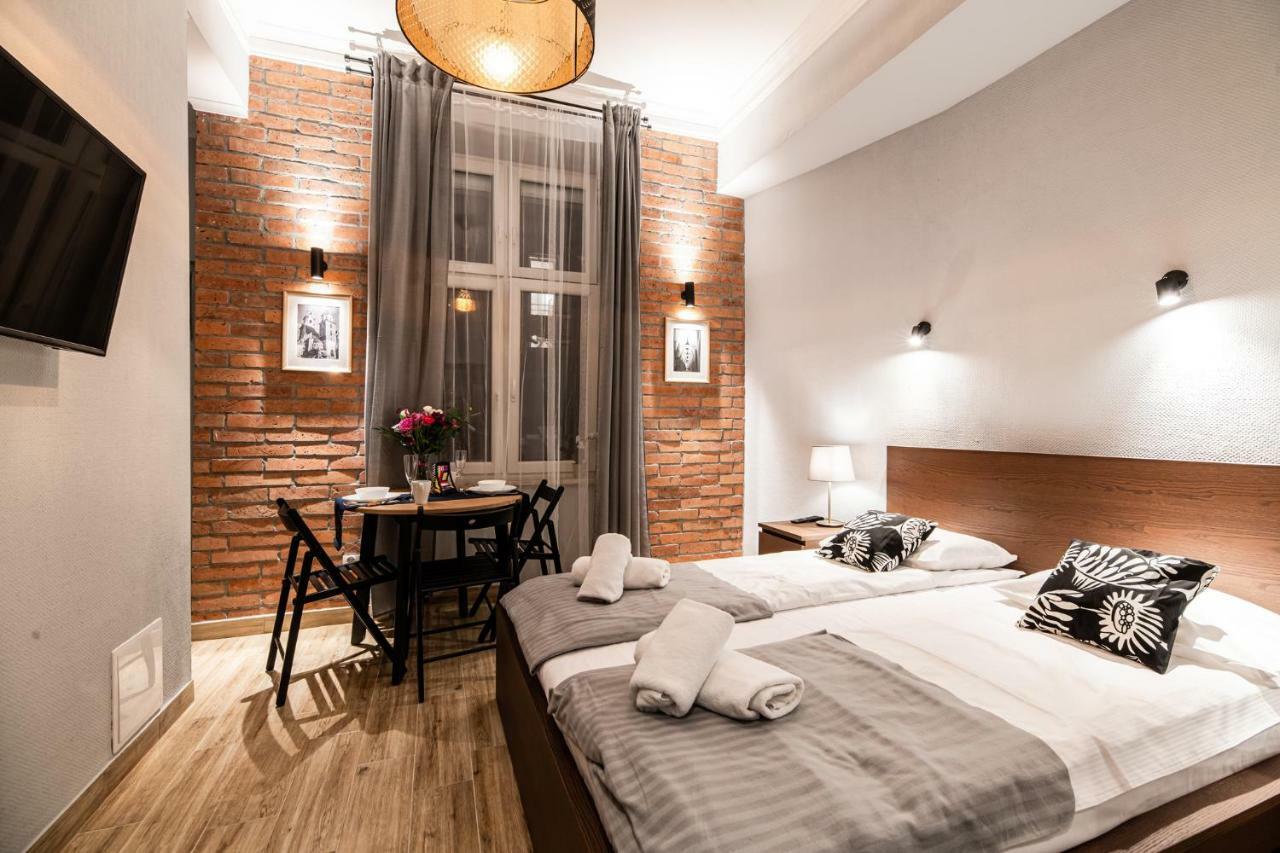 Lubomirskiego 23 - Great Location, 10 Min To Main Square By Foot, Right Next To Main Rail And Bus Station * Krakau